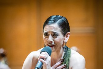 Analia Selis va canta cu Filarmonia Pitesti