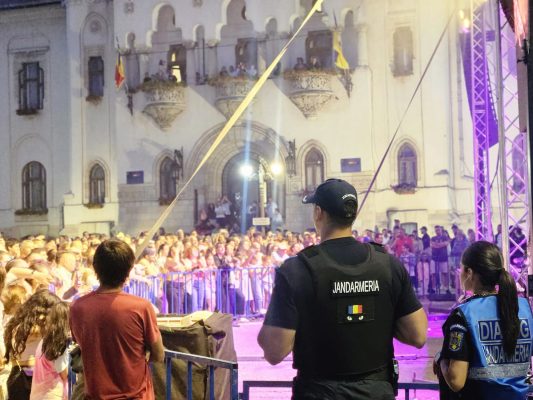 Haine contrafacute vandute la Zilele Campulungului