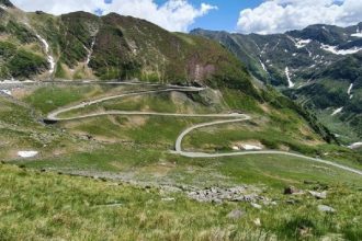 120 de Porsche pe Transfagarasan Trafic inchis temporar