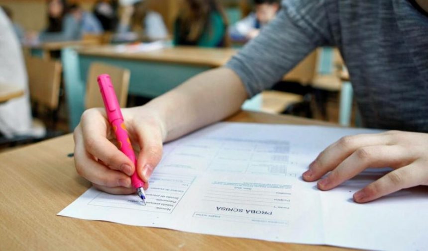 513 Elevi Au Picat Bacalaureatul in Toamna