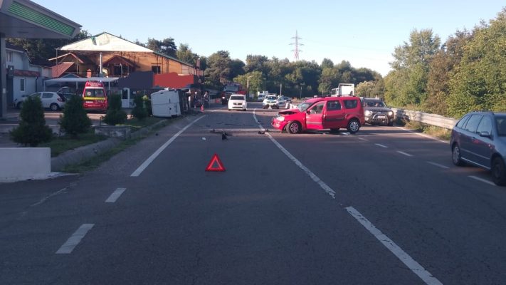 Accident cu 2 raniti la Stalpeni
