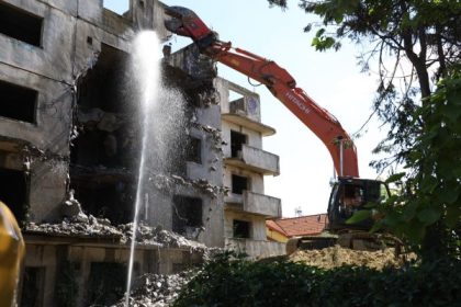 Bloc Daramat in Pitesti