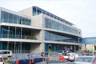 Politist de la IPJ Arges retinut de DNA