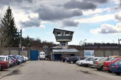 11 ani de inchisoare pentru furturi nationale