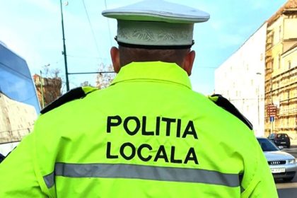 Fost poliist local trimis in judecata