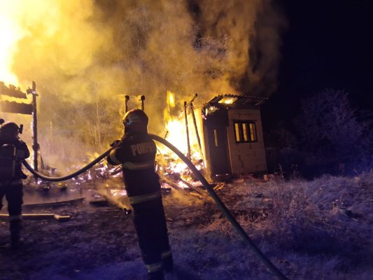 Casa Distrusa De Foc Din Cauza Unui Cablu Defect