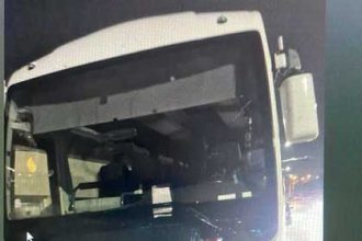 TIR urile si autobuzele scoase din parcarile de cartier