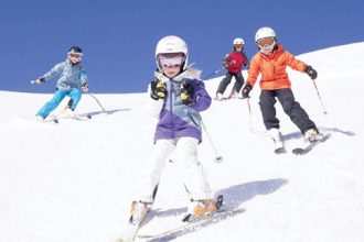 A inceput vacanta de schi pentru elevii din Arges
