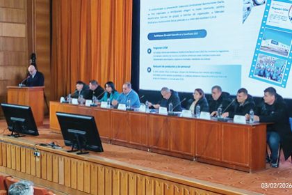 Sindicalistii de la Dacia au desfasurat adunarea generala