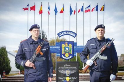 Un jandarm din Leresti isi vezi fiul continund traditia onorii la 24 de ani distant