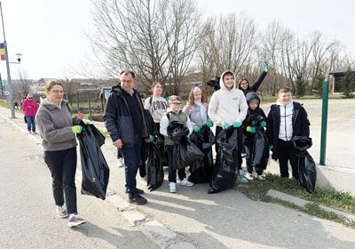 Campanie de curatare ecologica la Mioveni