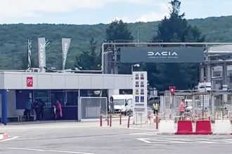 Concedierile de la Dacia sub observatia Guvernului
