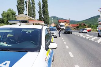 Dosar penal pentru un sofer surprins pe DN 73