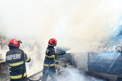 Pompierii au intervenit la 142 de situatii de urgenta