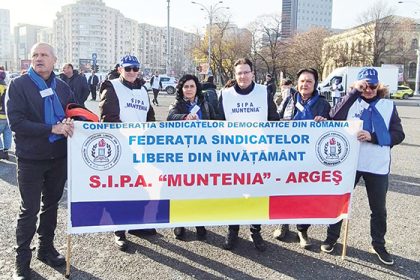 Sindicalistii din Argeseni din invatamant il taxeaza pe ministru