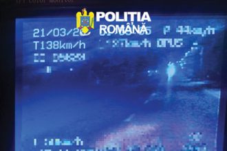 Sofer prins conducand cu 138 km h in localitate