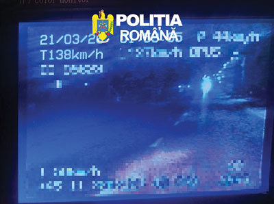Sofer prins conducand cu 138 km h in localitate