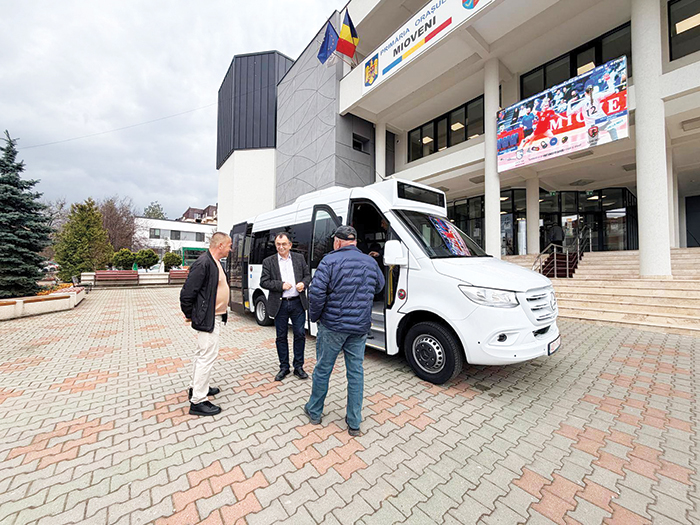 microbuz de 100000 de euro la mioveni