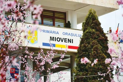 Dezbatere publica la Mioveni pentru eliminarea pacanlelor din oras
