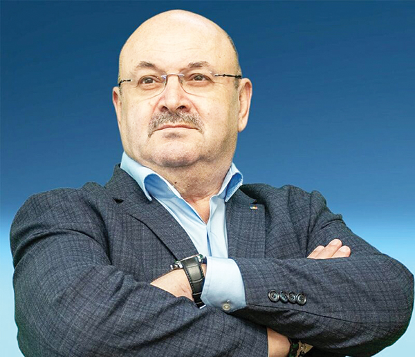 Ion Minzina o acuza pe Elena Lasconi de risipa Zeci de miliarde pentru panselute