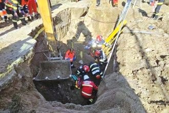 Muncitor decedat dupa ce a fost lovit de un buldoexcavator