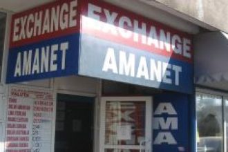 Tanar retinut dupa ce si a recuprat telefonul fara a plati imprumutul