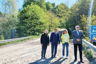 Incep lucrarile la drumul care leaga Argesul de Valcea