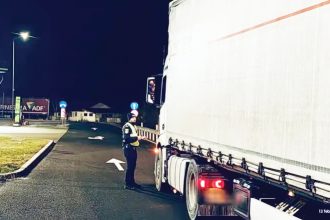 Sofer de TIR prins in Arges ca utilizand cartela tahograf a unei alte persoane