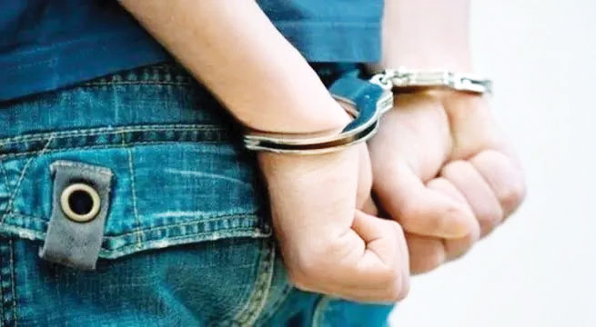 un tanar in varsta de 23 de ani a fost retinut dupa o noapte de haos