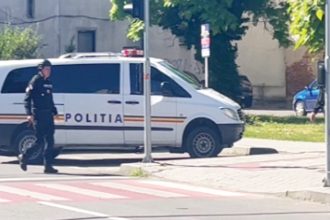 Geanta lasata fara supraveghere in centrul Pitestiului considerata o posibila ametintare