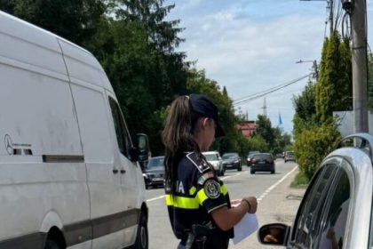 Sofere din Valcea prins conducand baut pe un drum judetean din Arges