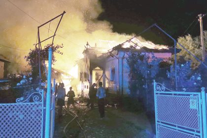 incendiu distrugator in arges
