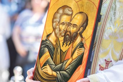 incepe Postul Sfintilor Apostoli Petru si Pavel