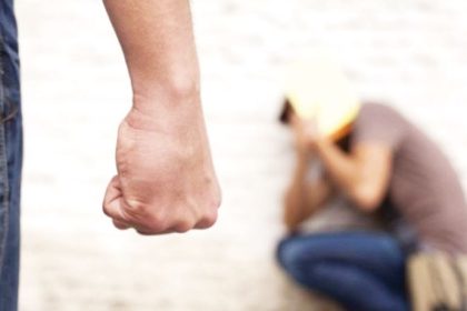 Retinut pentru acte de violenta domestica