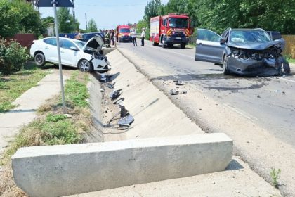 Trei persoane ranite printre care si un copil in urma unui grav accident rutier in satul Vulpesti