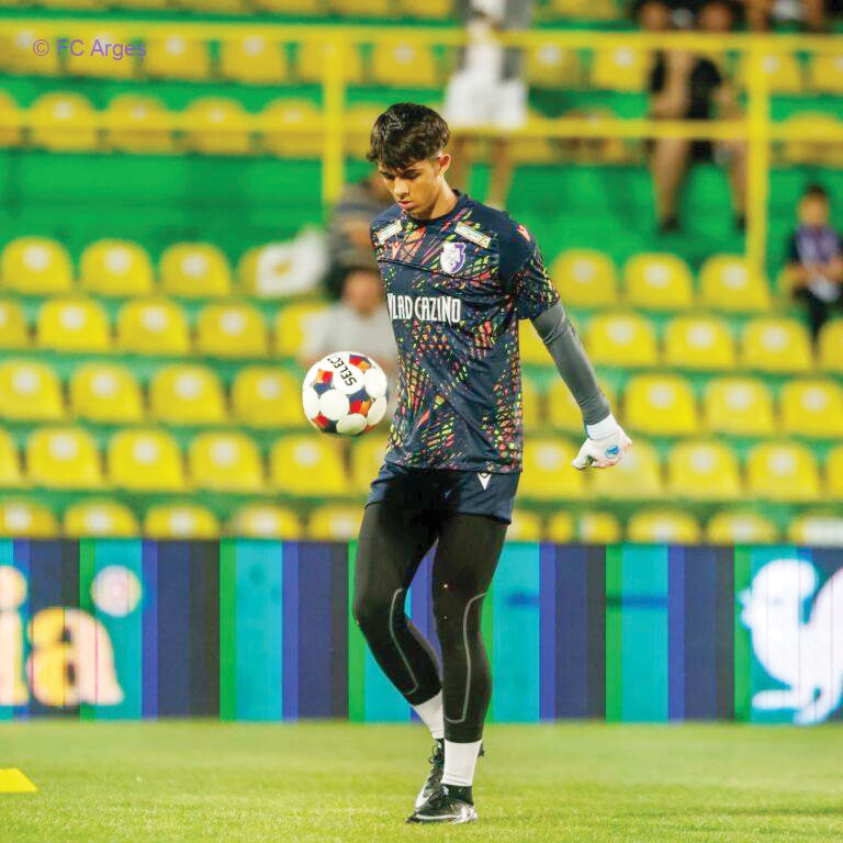 Au adus un portar in Liga 2