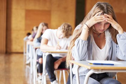 Au inceput probele scrise la bacalaureatul de toamna