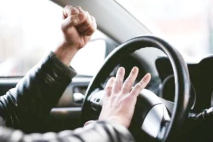 Sancionat pentru comportamentul agresiv in trafic